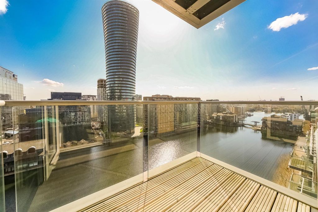 Property photo 3 of 6