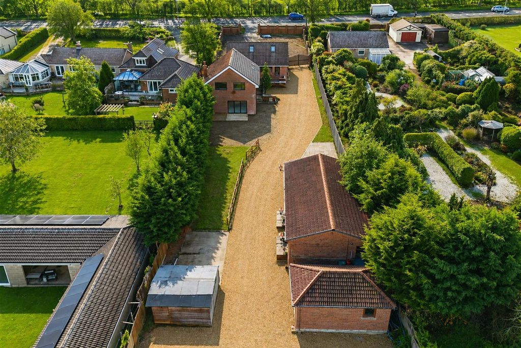 Property photo 3 of 35 Externally