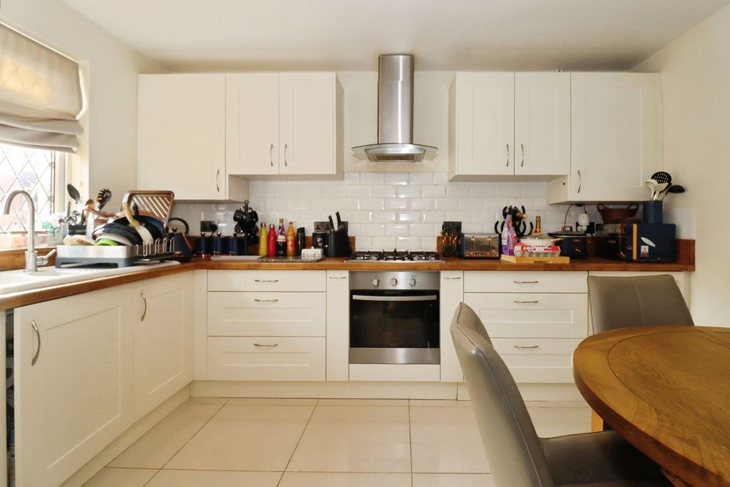 Property photo 1 of 17 Pbox-Img.Jpg