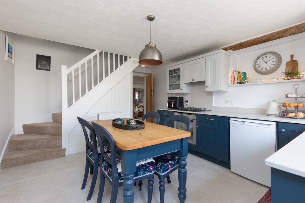 Property photo 3 of 20 4873159