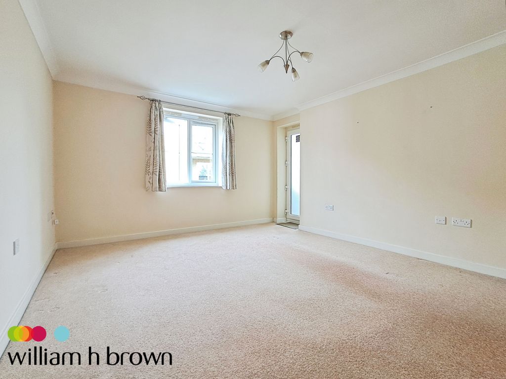 Property photo 2 of 12 Exterior