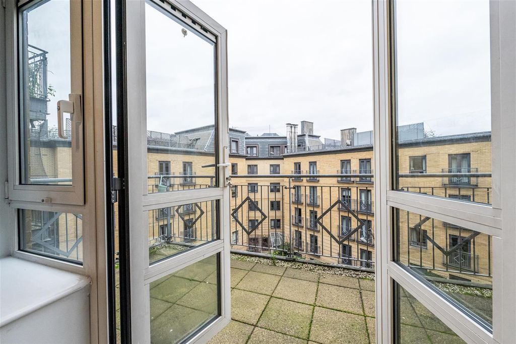 Property photo 2 of 20 Photo 1