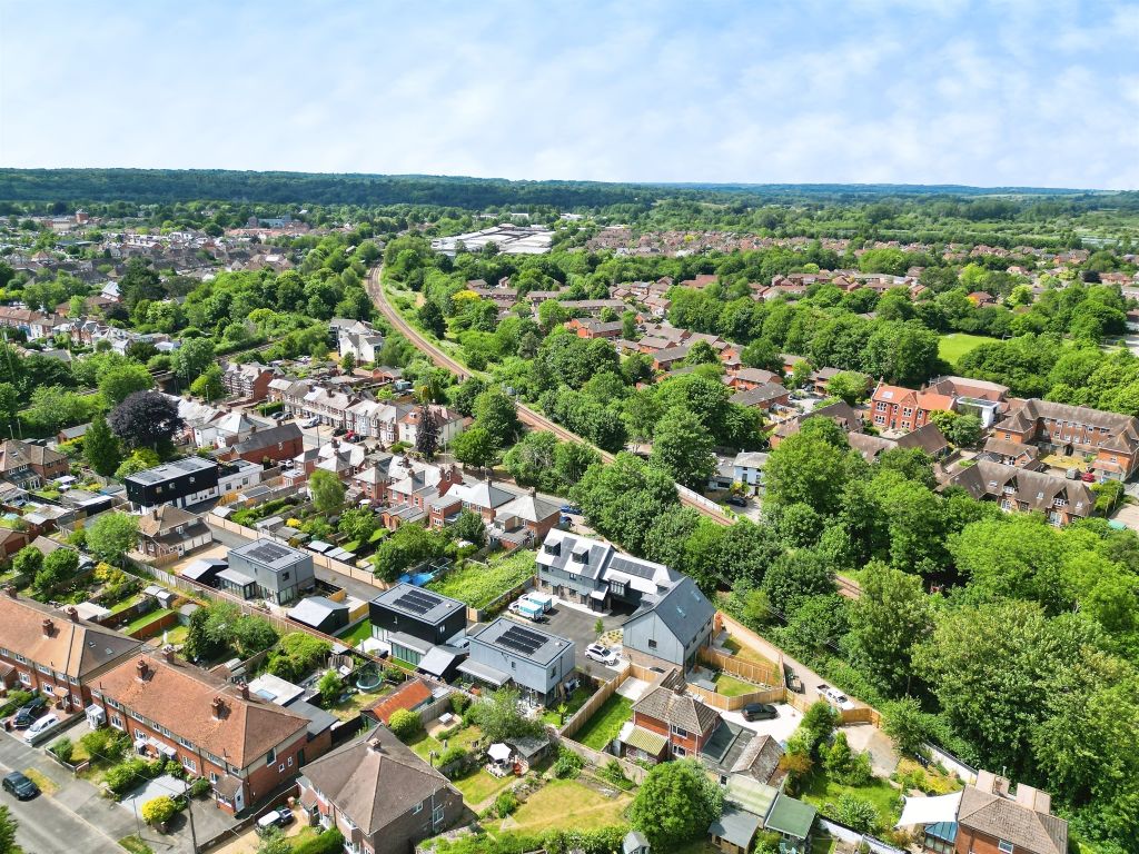 Property photo 2 of 12