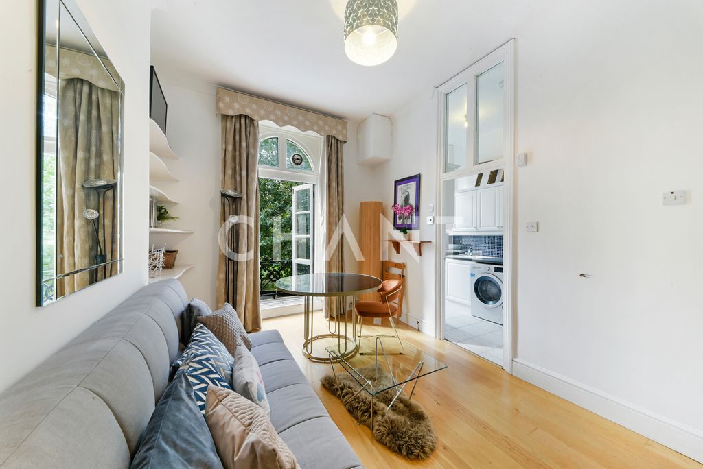 Property photo 2 of 11 Photo 40