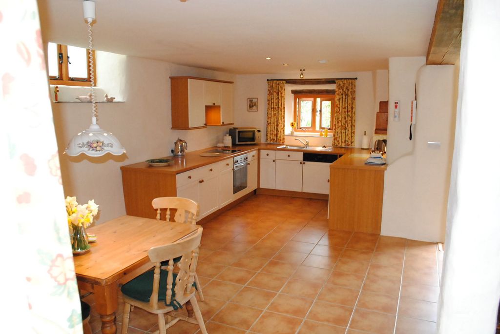 Property photo 3 of 17