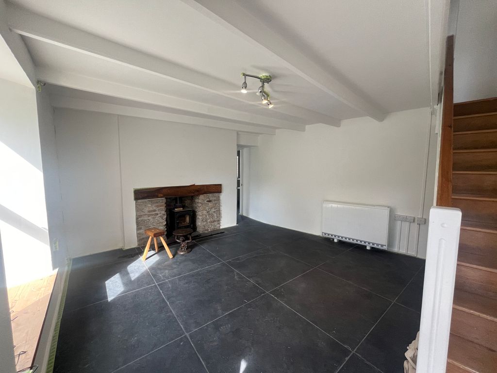 Property photo 3 of 22