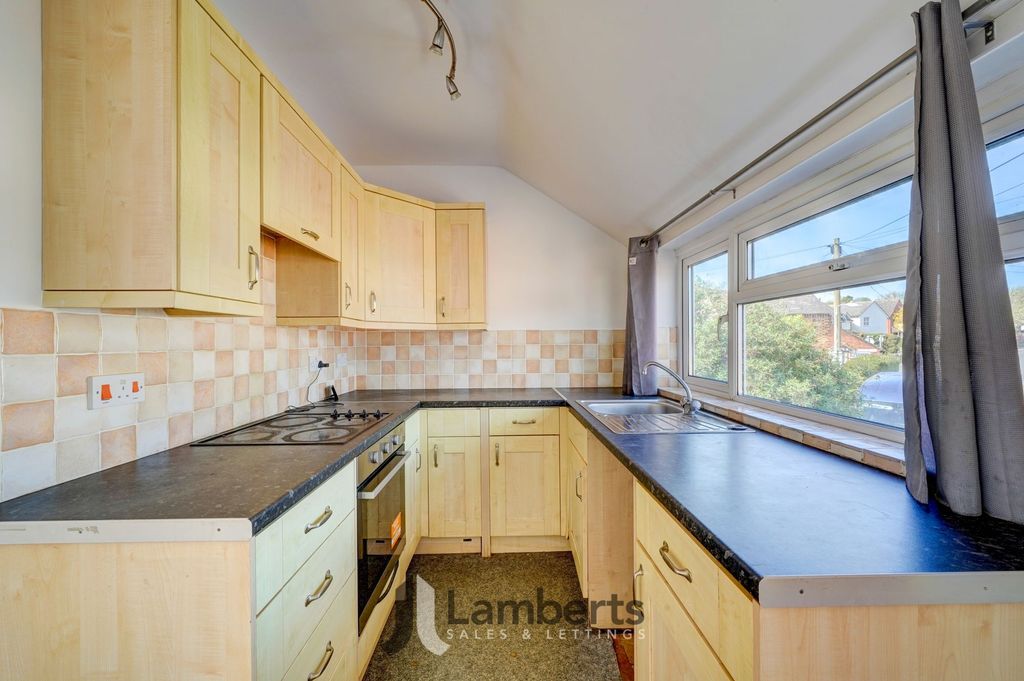 Property photo 3 of 14 Kitchen