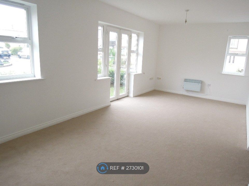 Property photo 2 of 5 Lounge