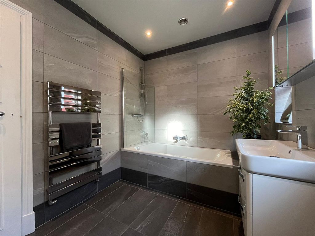 Property photo 2 of 18 Img-20241007-Wa0044.Jpg