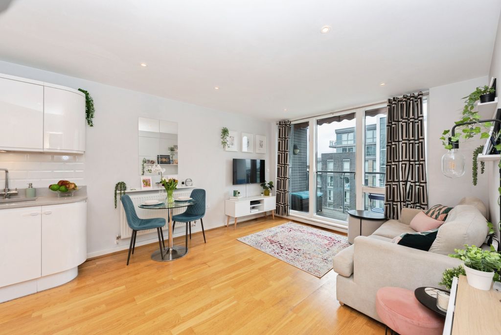 Property photo 3 of 16 Photo #3