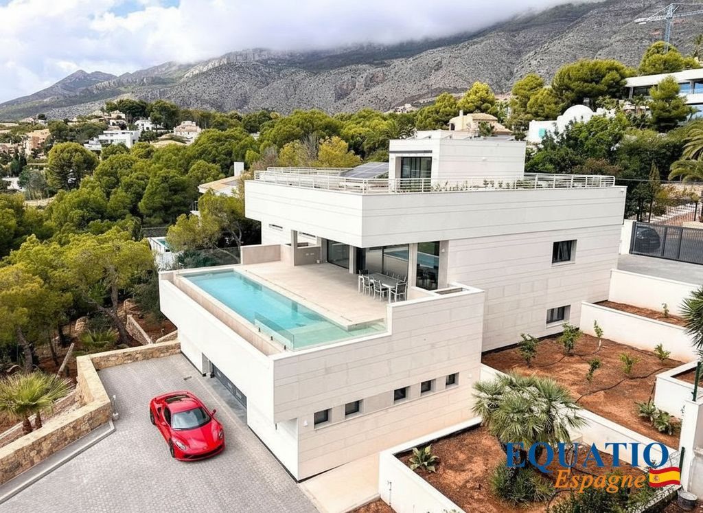 Property photo 1 of 8 Spain - Altea - Sea View Villa