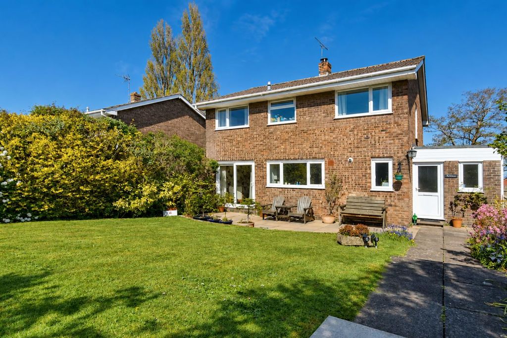 Property photo 2 of 13
