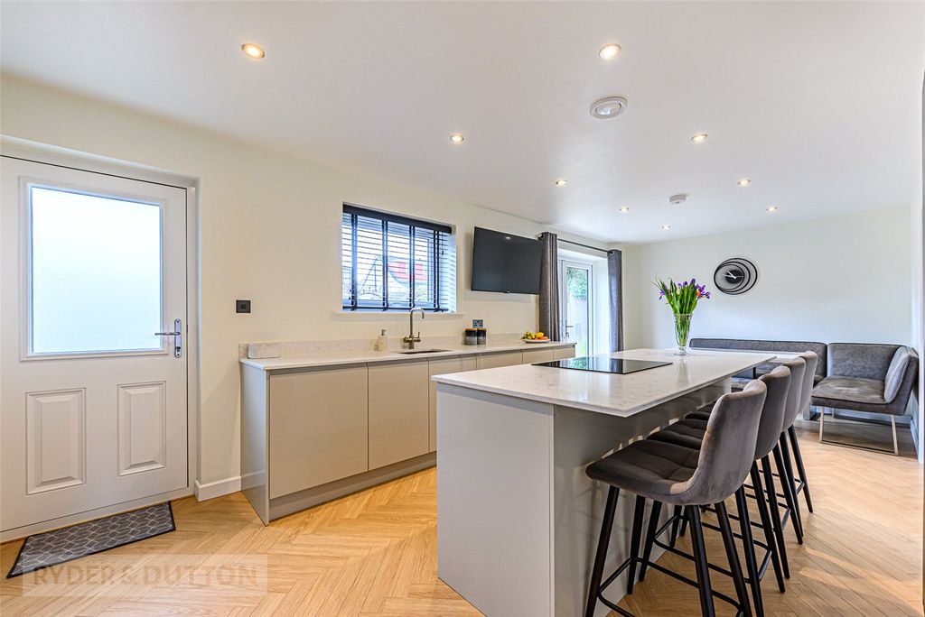 Property photo 3 of 25 Kitchen Diner