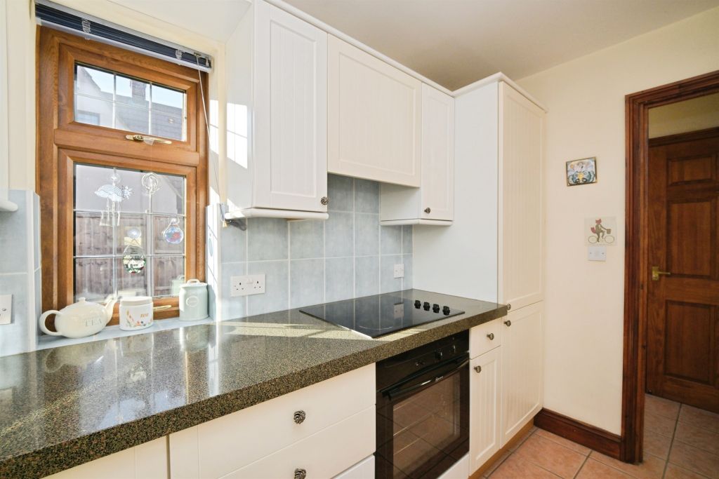 Property photo 3 of 18