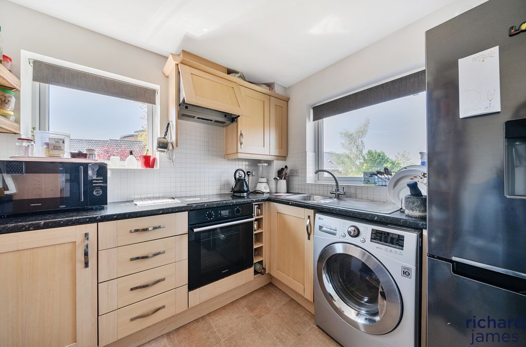 Property photo 3 of 14 9A2Ef3Bbabb940d29386060Fbda11A45