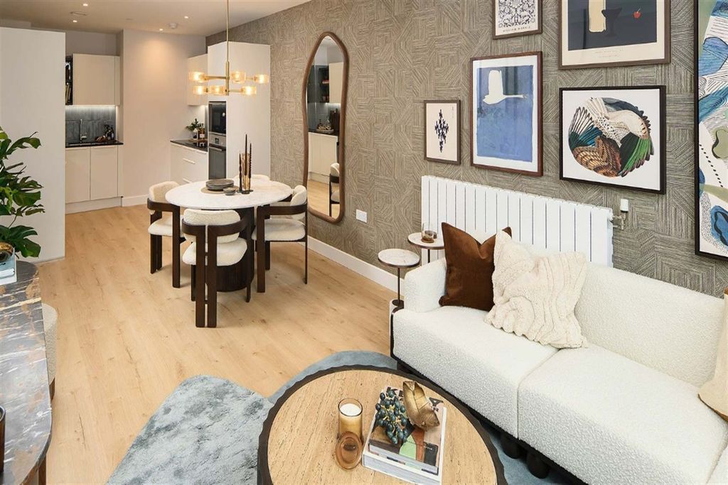 Property photo 1 of 9 (Main)