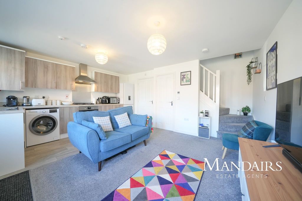 Property photo 3 of 14