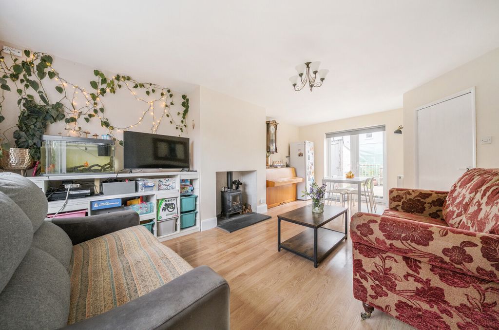 Property photo 2 of 21 1341223-11-68A4d3...