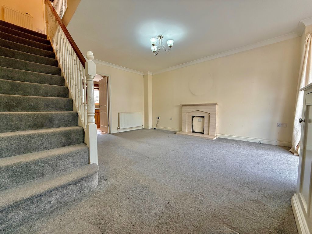 Property photo 3 of 21 Photo 6