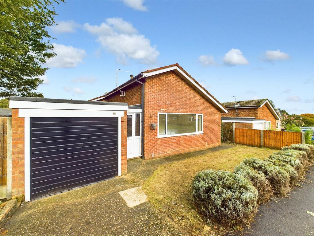 Property photo 1 of 11