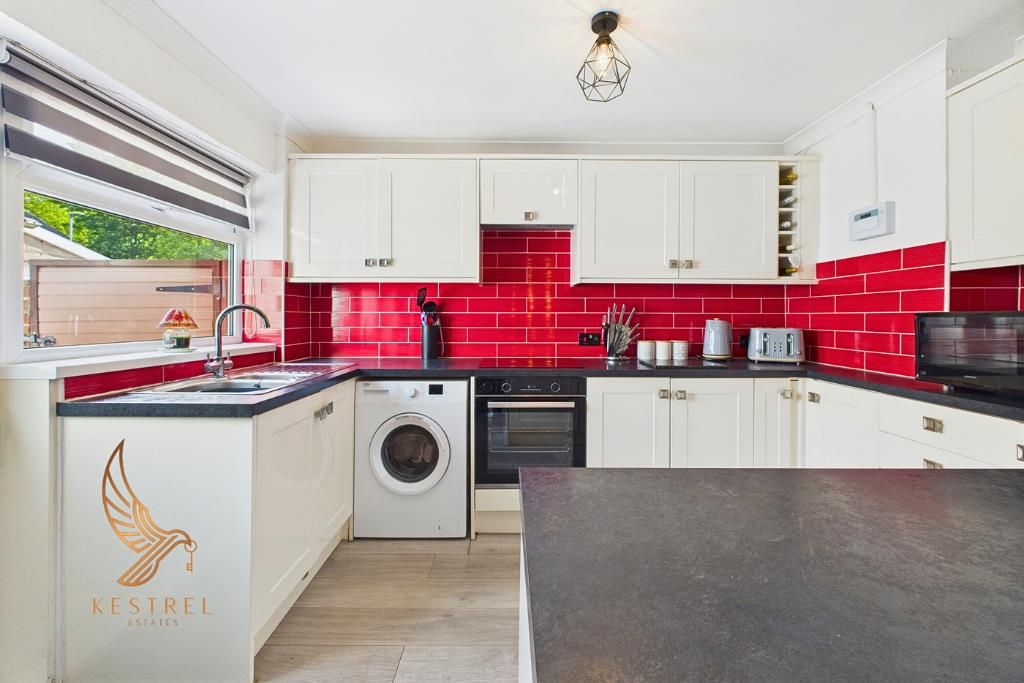 Property photo 3 of 41 46.Png