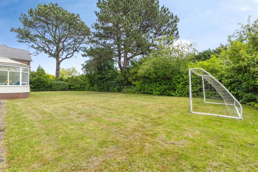 Property photo 3 of 26 Pbox-Img.Jpg