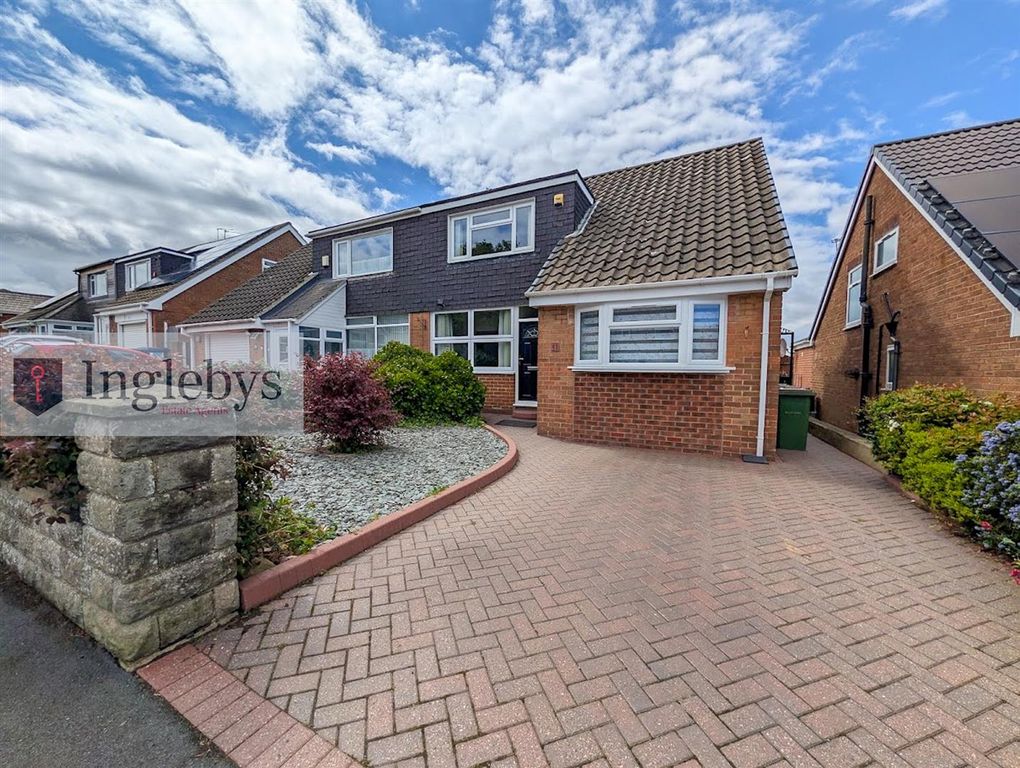 Property photo 1 of 50