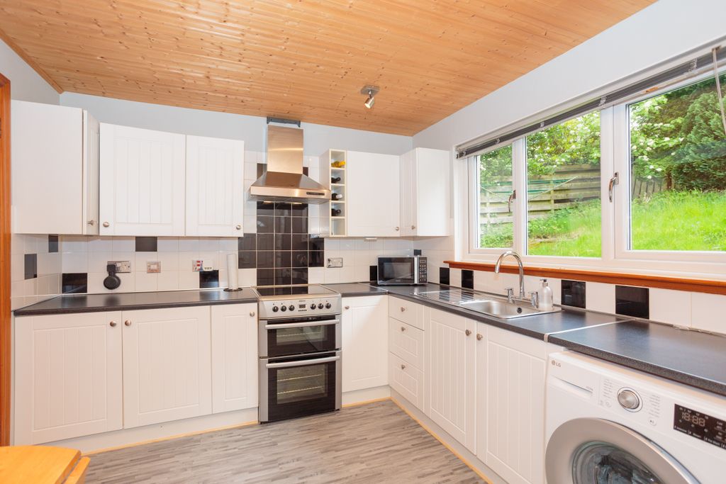 Property photo 2 of 40 Kitchen