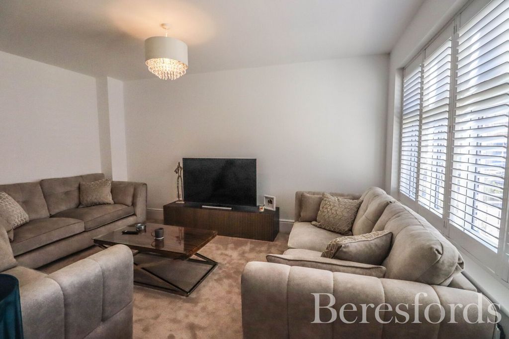 Property photo 3 of 22 Picture No. 25