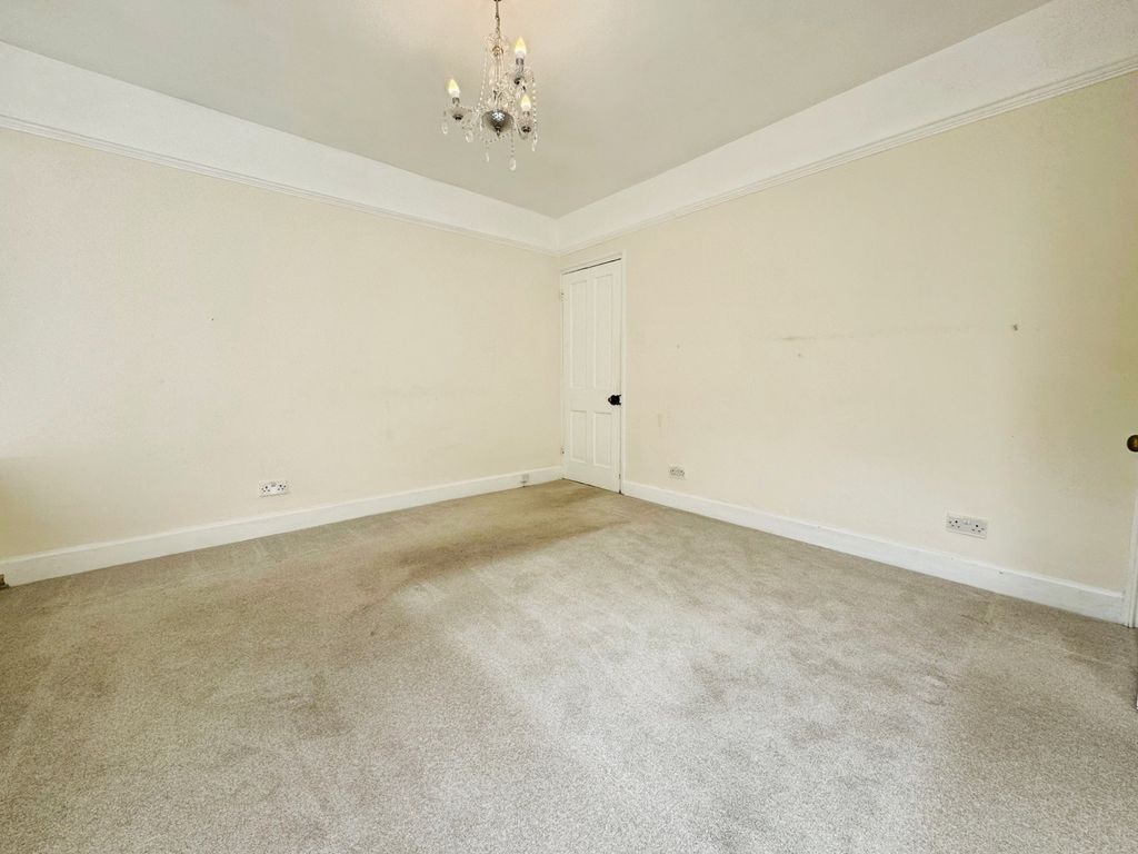 Property photo 3 of 12 Pbox-Img.Jpg