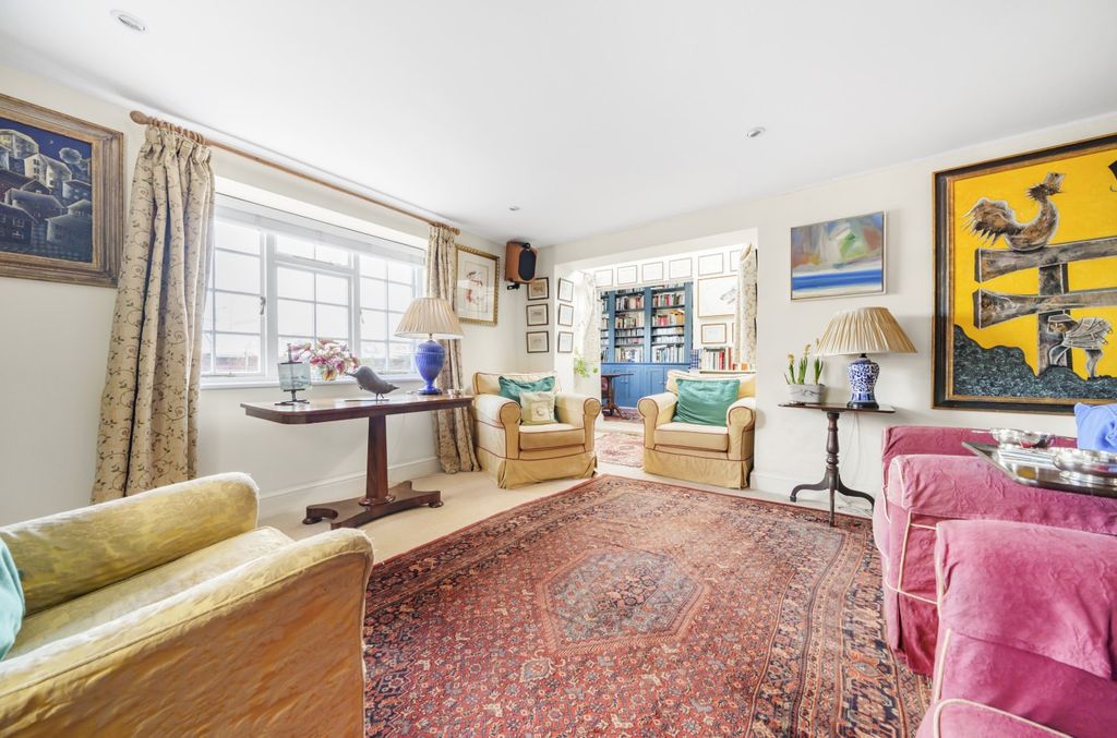 Property photo 2 of 18 4534983