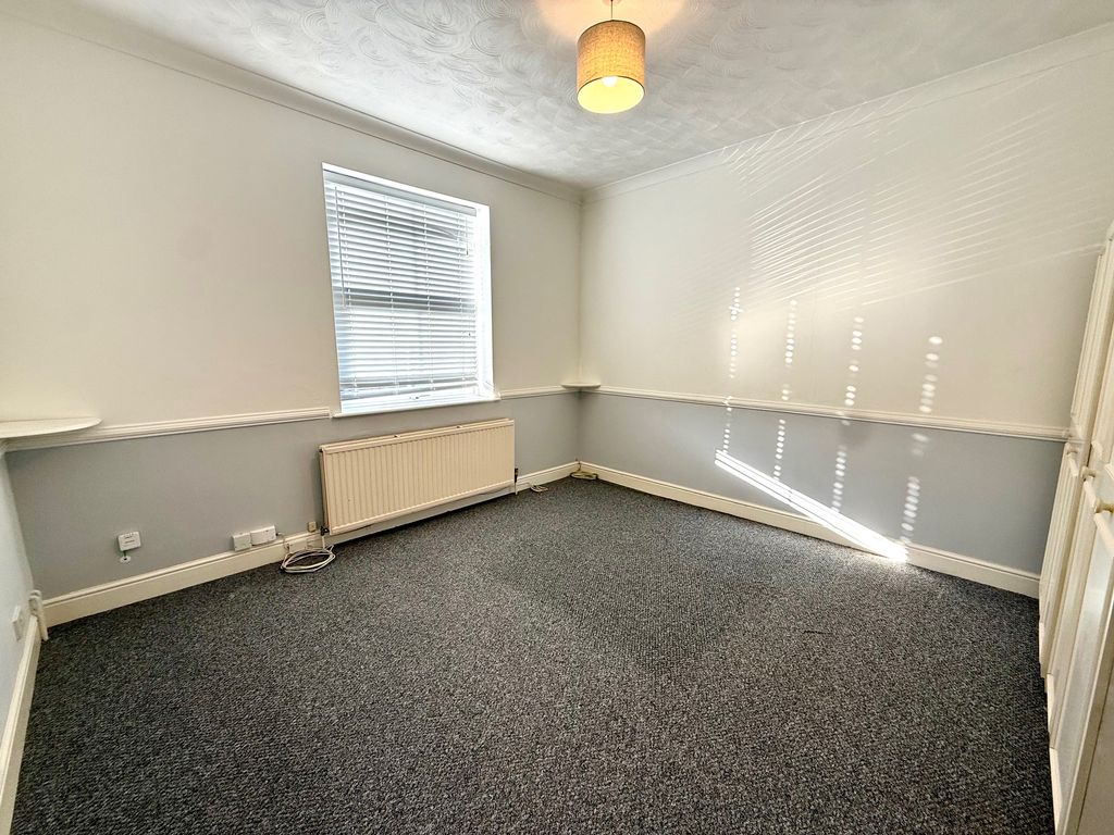 Property photo 3 of 5 Img_3340