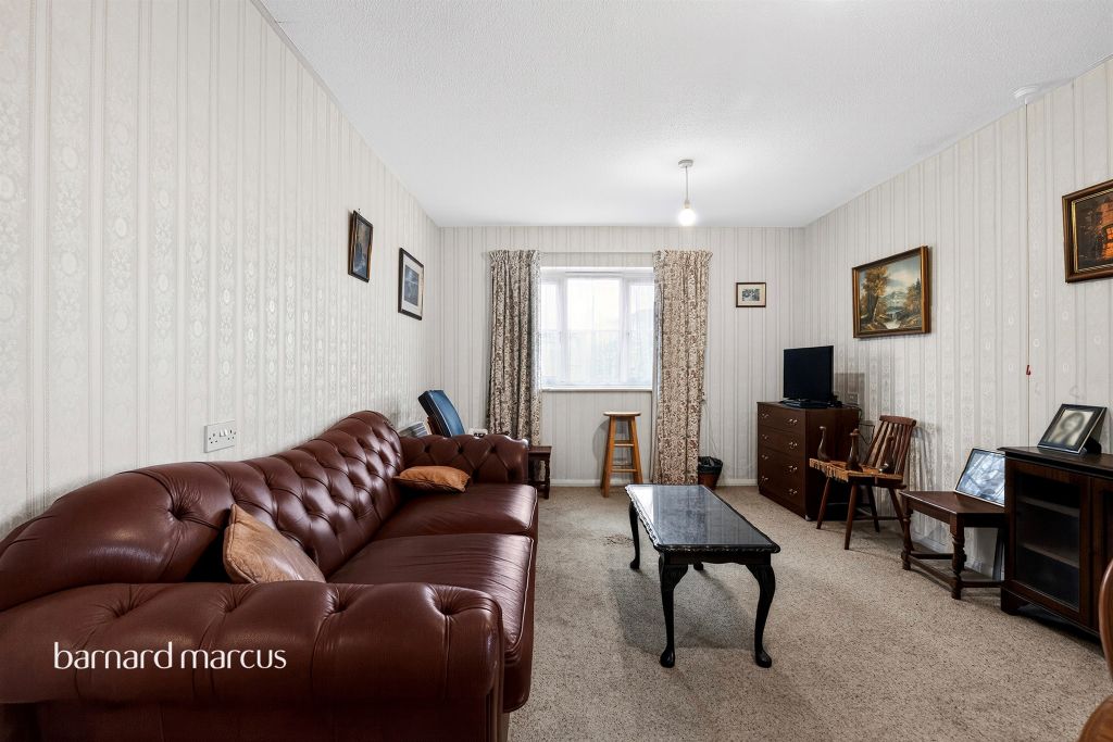 Property photo 3 of 14