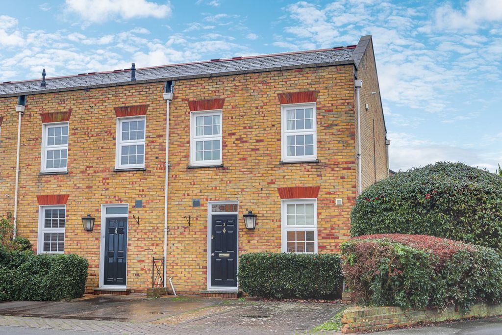 Property photo 1 of 20