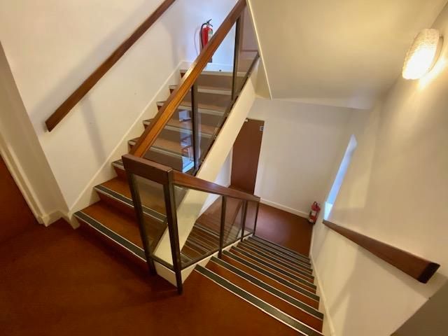 Property photo 2 of 10 Hallway