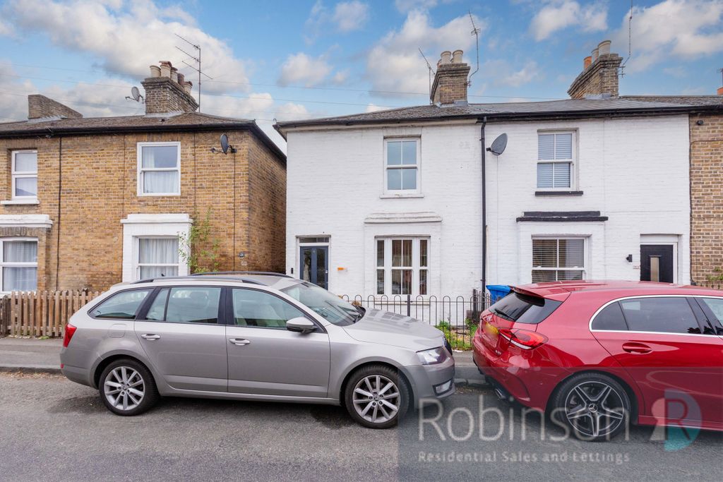 Property photo 1 of 13 23 Risborough Road-5