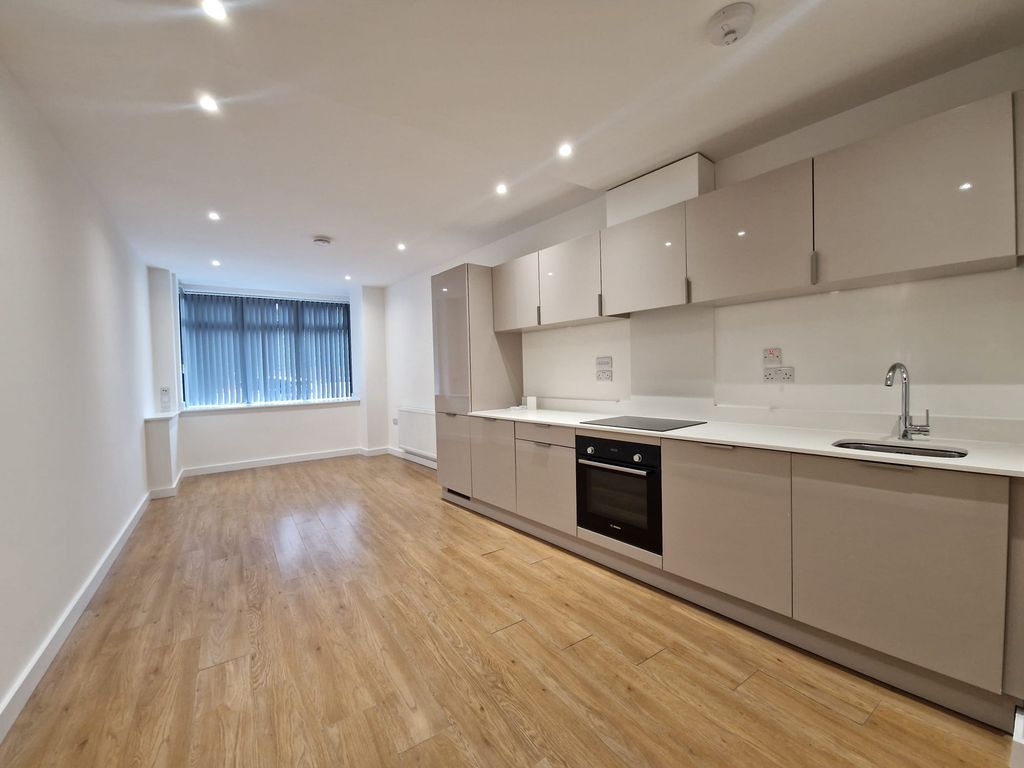 Property photo 2 of 6