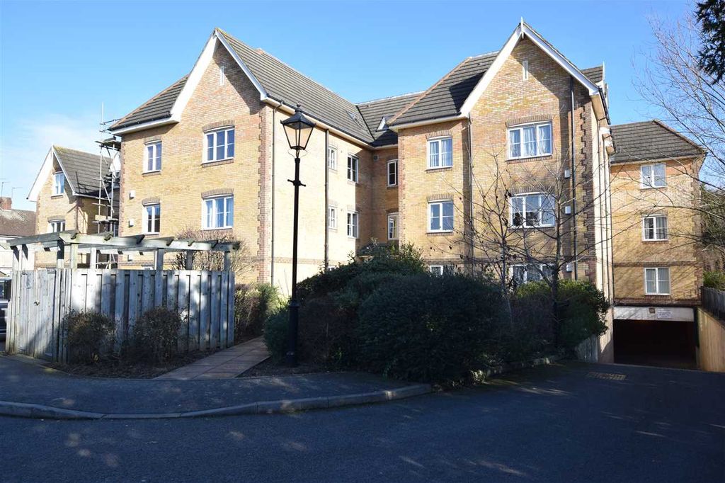 Property photo 2 of 12