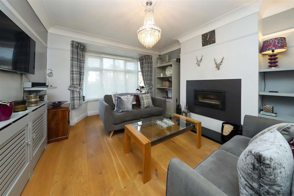 Property photo 3 of 22