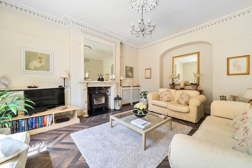Property photo 2 of 39 Drawing Room