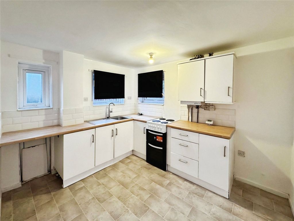 Property photo 3 of 11 Picture No. 26