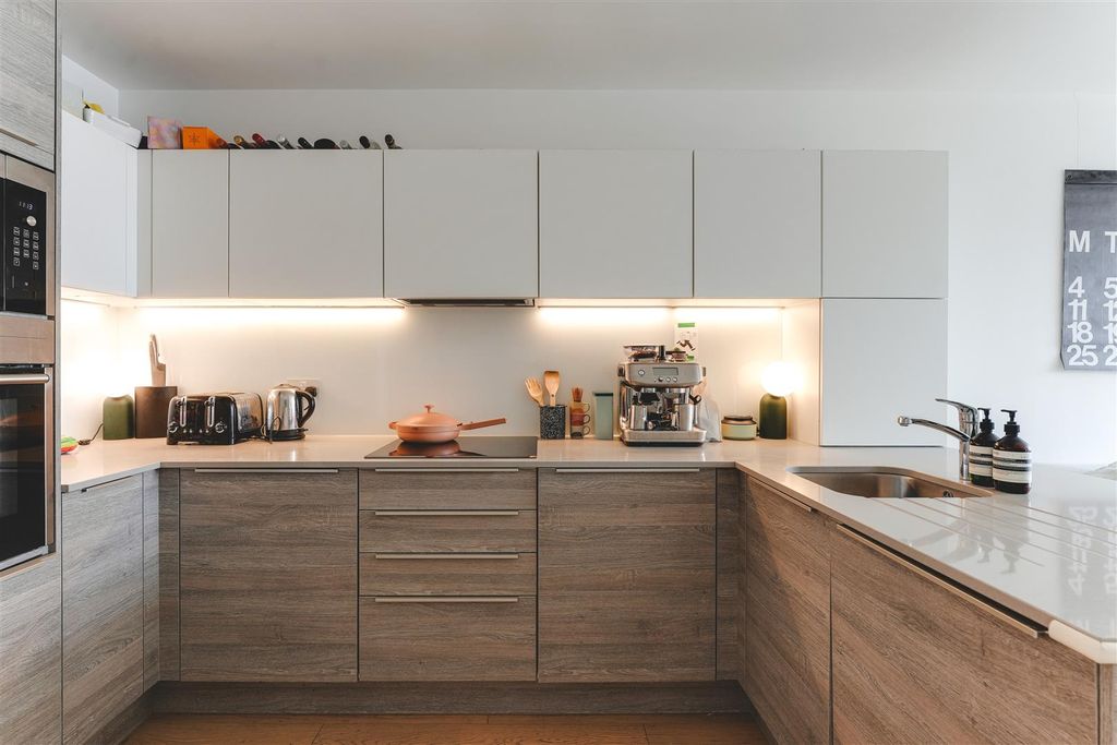 Property photo 3 of 29 Kingsland Road-9.Jpg