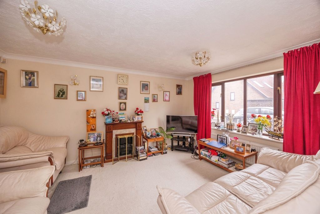 Property photo 2 of 23 Pbox-Img.Jpg
