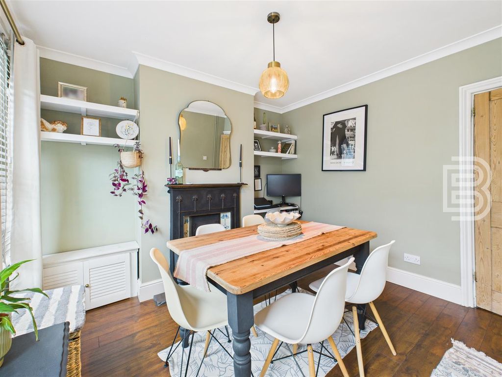 Property photo 2 of 19 Cam05587G0-Pr0086-Still009.Jpg