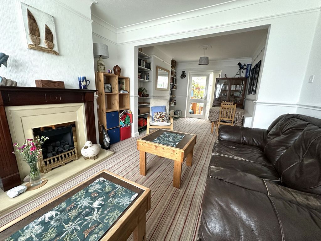 Property photo 3 of 19 Photo 10