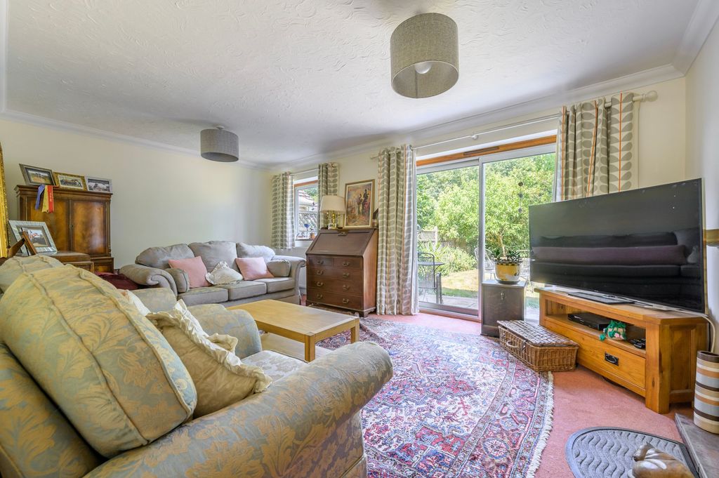 Property photo 2 of 16