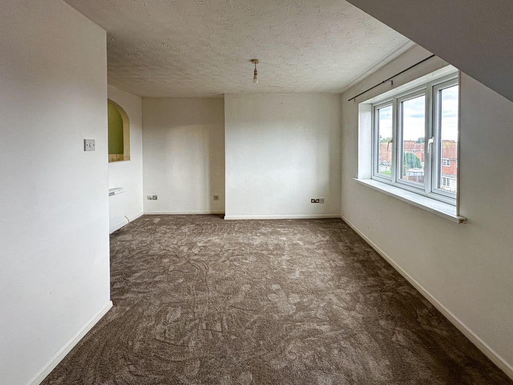 Property photo 3 of 9 4549425