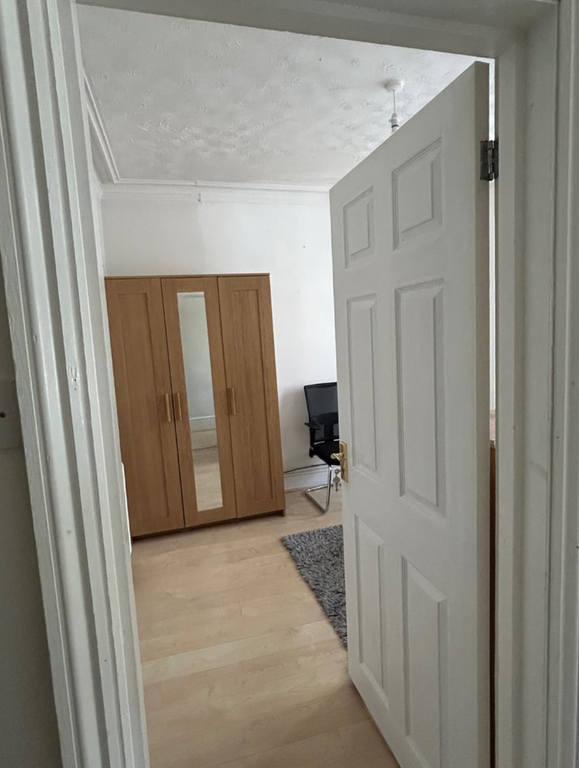 Property photo 3 of 3