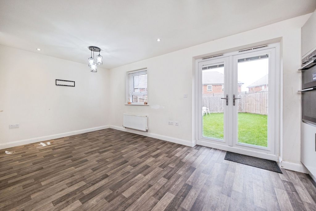 Property photo 2 of 18 Pbox-Img.Jpg