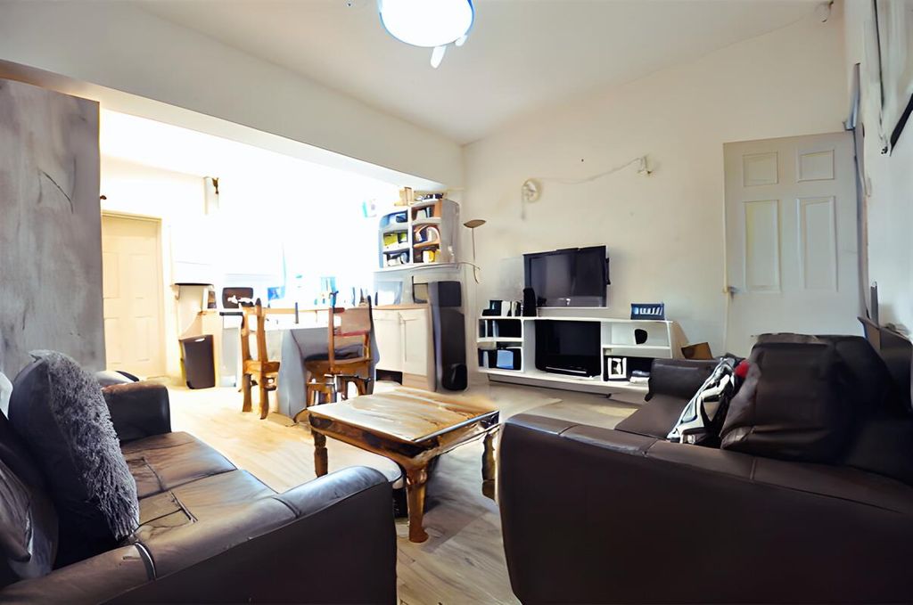 Property photo 1 of 13 02987222-Bd3E-4d2B-8d96-77E33Eb233d6 - Copy.Jpg